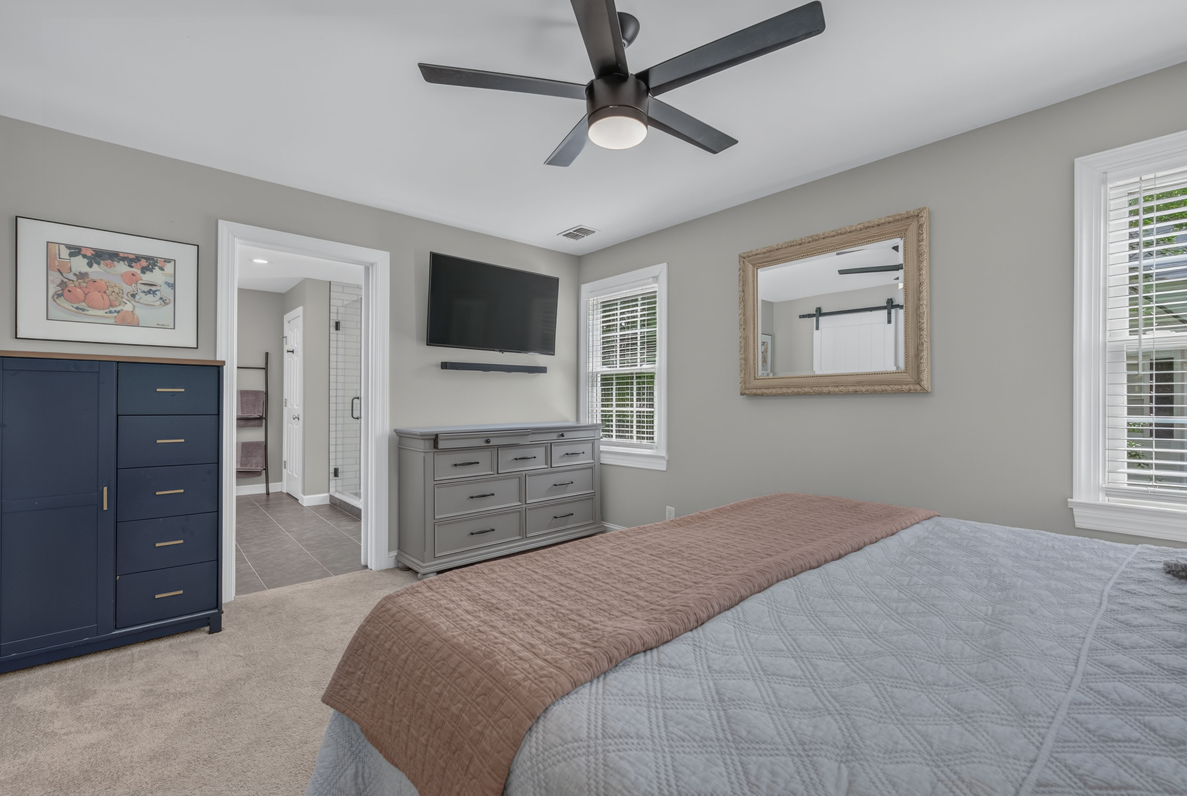 1040 Village Loop image 19